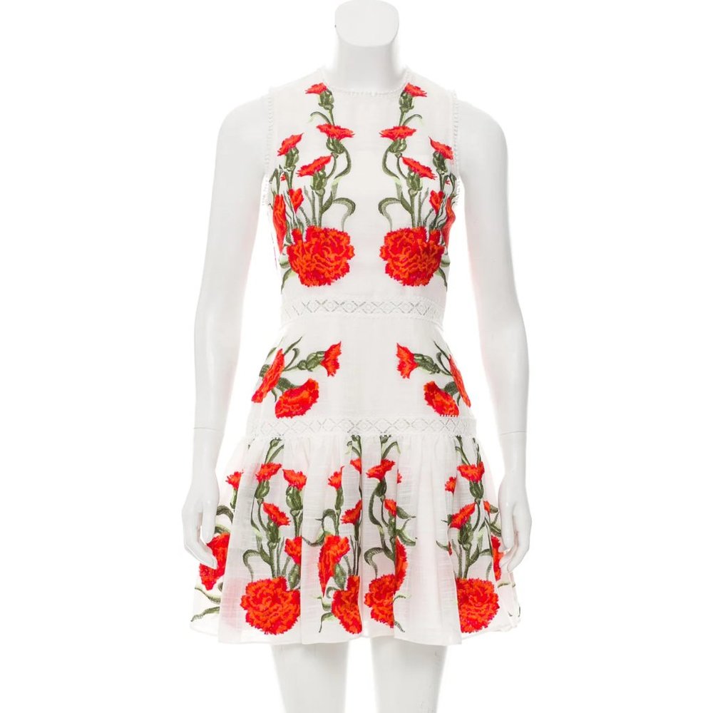 ALEXIS Embroidered Sleeveless Dress Size: M